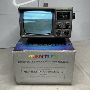 Bentley 100C Deluxe Portable 5-Inch B&W TV ORIGINAL BOX Turns On (No Power Cord)